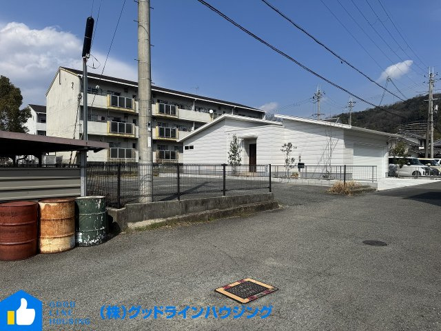 リーブルガーデン西高室2期の前面道路含む現地写真