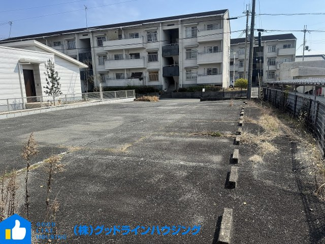 リーブルガーデン西高室2期の前面道路含む現地写真