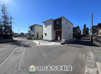 【前面道路含む現地写真】 | 野木若林第2 | 前面道路が広いので、陽当り・解放感◎になっております！
