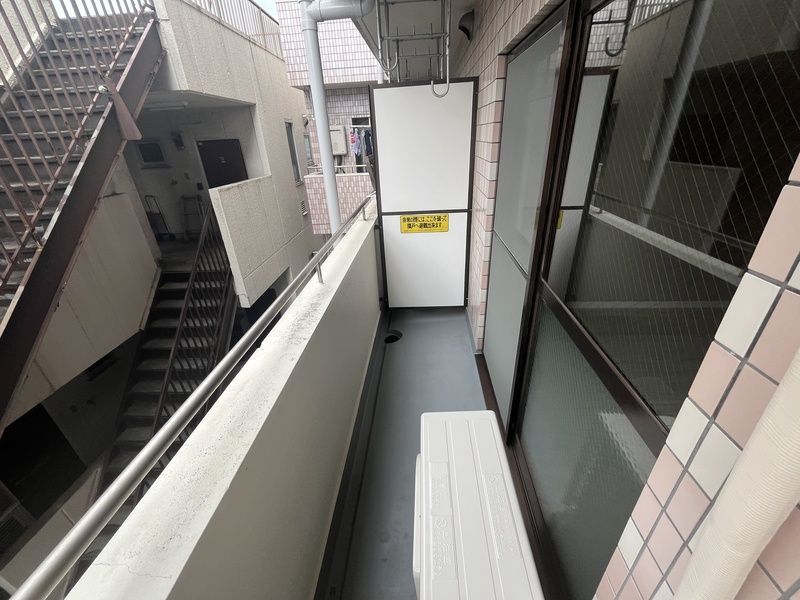 プラザサンアロー港南中央のバルコニー