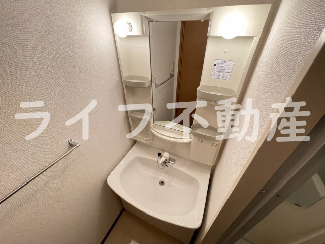 メゾン・ド・ヴィレ深江の独立洗面台|独立洗面台あり、毎朝おしゃれに忙しい女性の方におすすめです