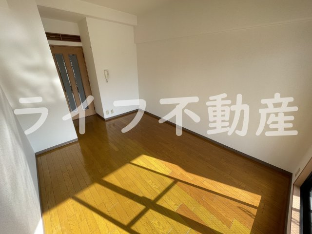 メゾン・ド・ヴィレ深江の内装|内装は落ち着いています