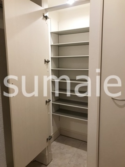 My  tiaraの収納|シューズクローゼットです。