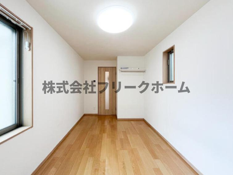 小金井市前原町３丁目のアパートの寝室