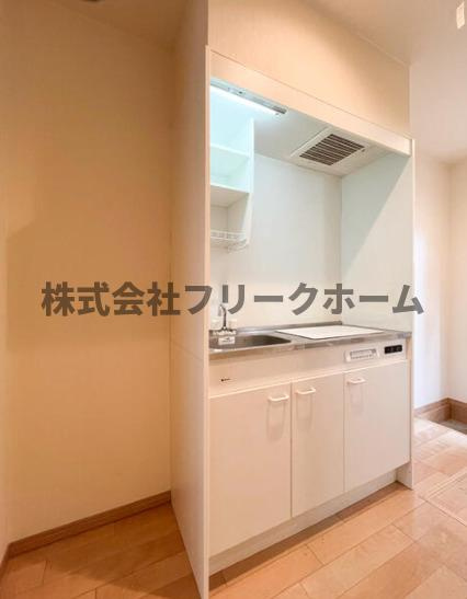 小金井市前原町３丁目のアパートのキッチン