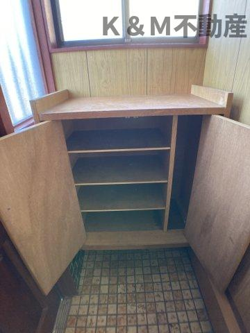 青葉台戸建ての収納|収納スペース豊富です