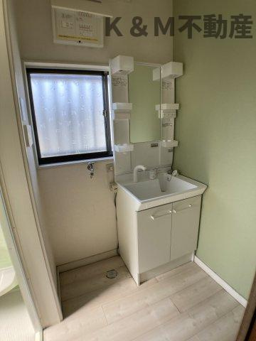 青葉台戸建ての洗面所|洗面所です