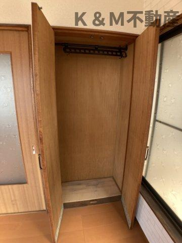 青葉台戸建ての収納|大きなスペースがあり、収納には困りません