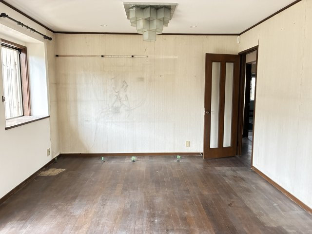 『北鴻巣駅』東口8分の4LDK+2Sの中古戸建。の居間・リビング