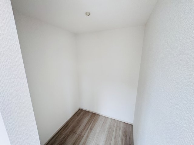 流山市こうのす台新築戸建【江戸川台小学校：9分】の収納|8.6帖洋室・ウォークインクローゼット
