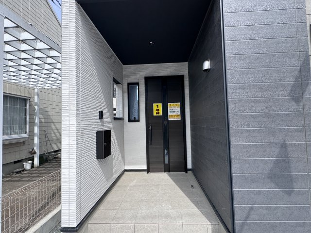 流山市こうのす台新築戸建【江戸川台小学校：9分】のエントランス|エントランス・玄関ポーチ