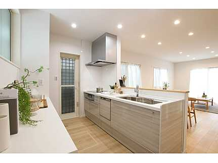 西区新庄町のキッチン