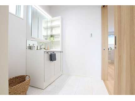 西区新庄町の独立洗面台