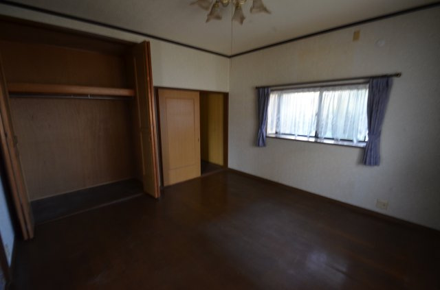 中古住宅　遠賀町若葉台7-7の洋室|クローゼットあり