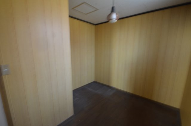 中古住宅　遠賀町若葉台7-7の収納|広い納戸