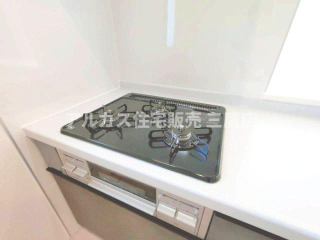 京王線 調布駅バス22分北ノ台小学校停歩4分 新築戸建 調布市深大寺北町2丁目のキッチン