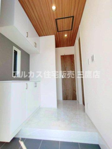 京王線 調布駅バス22分北ノ台小学校停歩4分 新築戸建 調布市深大寺北町2丁目の玄関