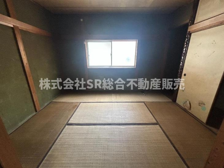 横小路町4丁目中古戸建の和室|日本らしい落ち着いた雰囲気の和室です