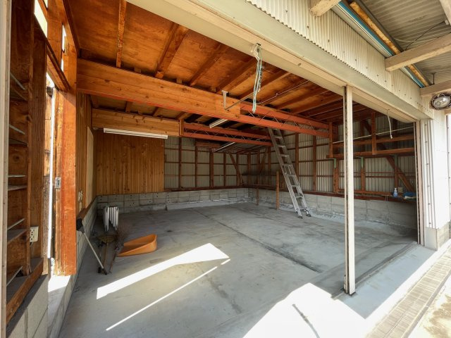 鳥羽倉庫付戸建のエントランス