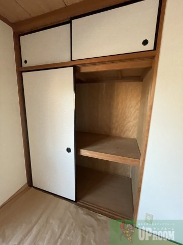 ベルレーヌ河原の収納