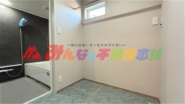宮ノ陣平屋建住宅の脱衣所