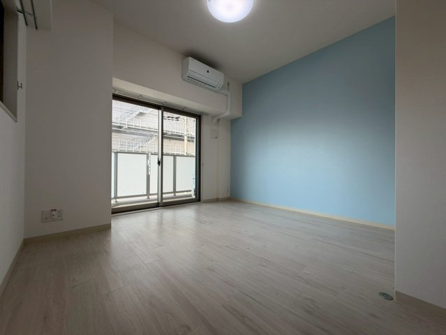 REXIA Shin Umeda DUOの洋室