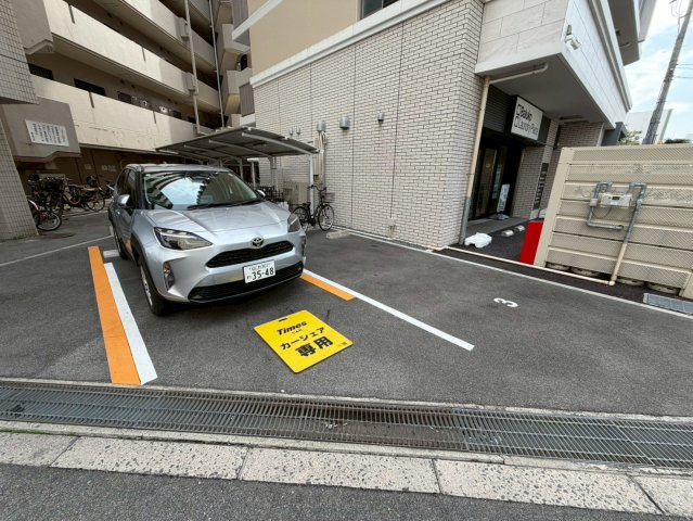 REXIA Shin Umeda DUOの駐車場