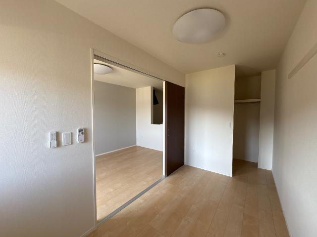 エトワール・つむぎの内装|洋室