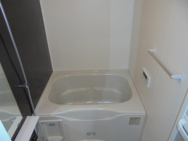 エスカーザの浴室|バス