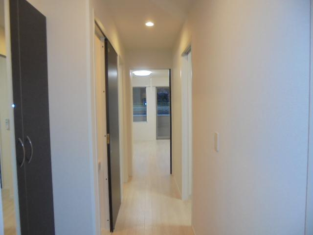 エスカーザの内装|廊下