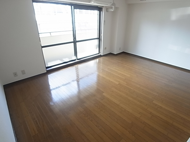 ライオンズマンション神戸元町の居間・リビング
