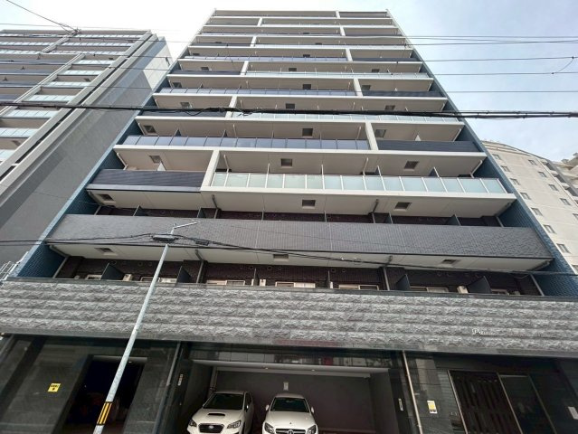 プレサンス福島ミッドエルの外観