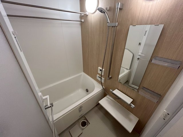 プレサンス福島ミッドエルの浴室