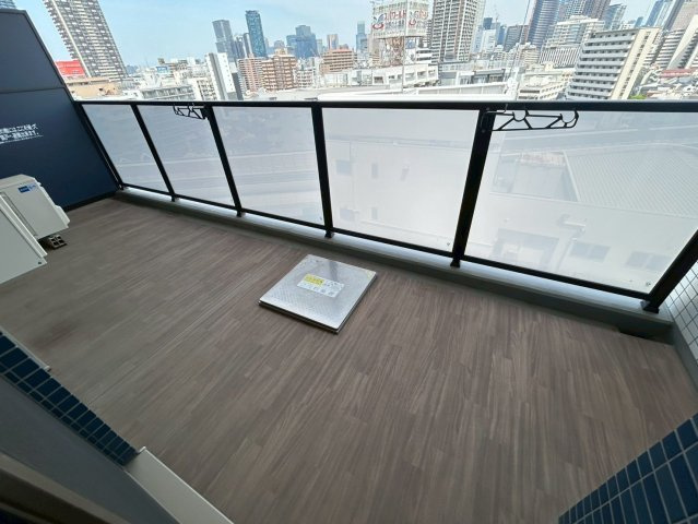 プレサンス福島ミッドエルのバルコニー