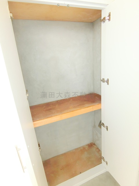 西蒲田4丁目戸建の収納|4Fの物入