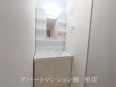リーブルファイン柏高田の独立洗面台