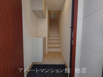リーブルファイン柏高田の玄関