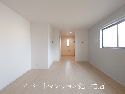 リーブルファイン柏高田の居間・リビング