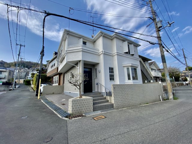 本山北町４丁目貸家の外観|外観もきれいです