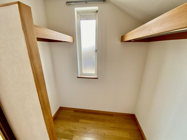 本山北町４丁目貸家