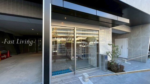 シャントロワ曙橋の外観