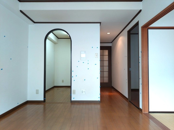 ジャルダン上ヶ原壱番館の居間・リビング