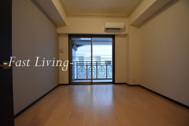 グランパレス東京八重洲アベニューの居間・リビング