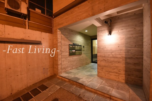 ＱＵＥＳＴ　ＳＱＵＡＲＥ　ＴＡＴＥＮＯ