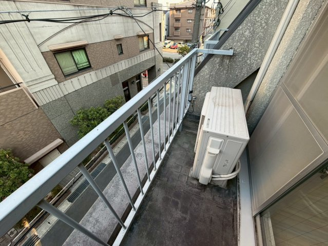 川元ビルのバルコニー