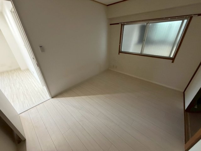川元ビルの居間・リビング