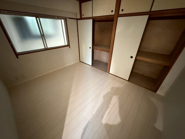 川元ビルの居間・リビング