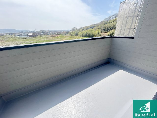 神戸市北区道場町日下部　第1期　新築一戸建てのバルコニー|ワイドバルコニーは洗濯物を干すスペースが広いのでご家族が多くても安心！