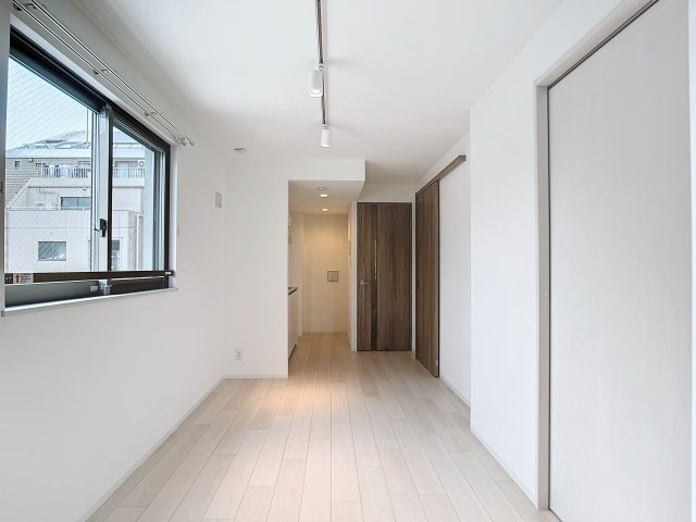 Ruygo神楽坂の居間・リビング