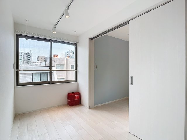 Ruygo神楽坂の洋室